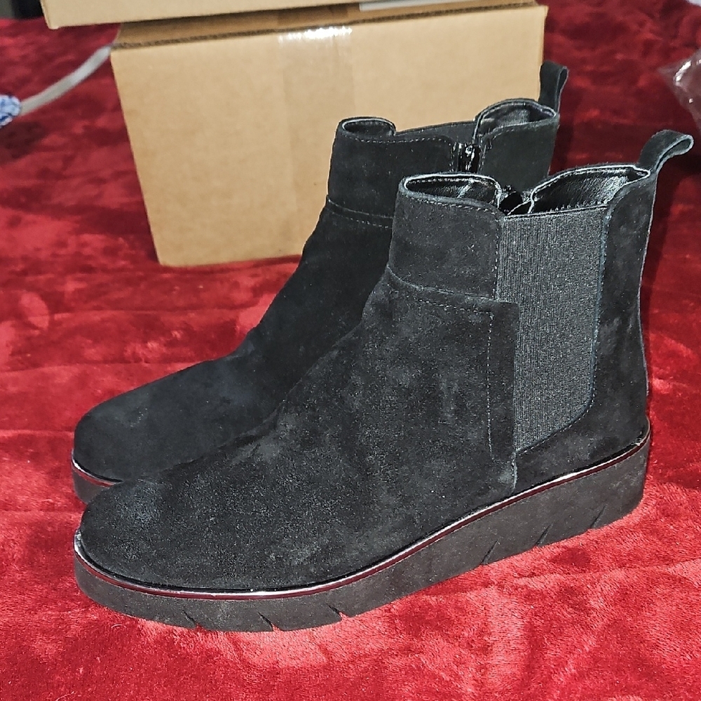 The Flexx Camden Wedge Bootie Womens Size 8